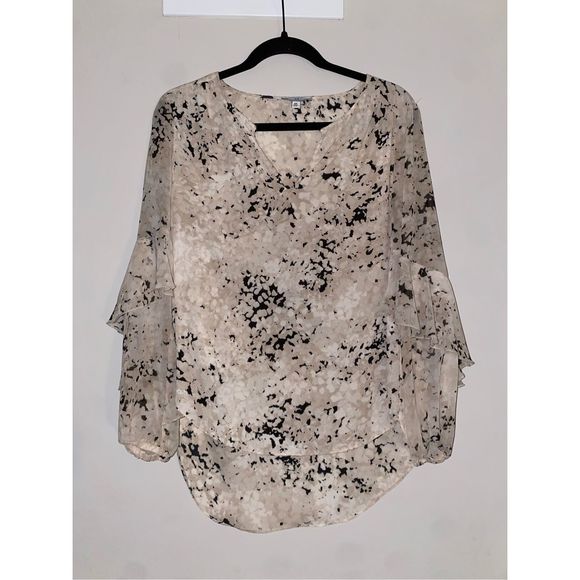 Halston Floral Beige Ruffle Sleeve Keyhole Blouse Size Small - Picture 1 of 11